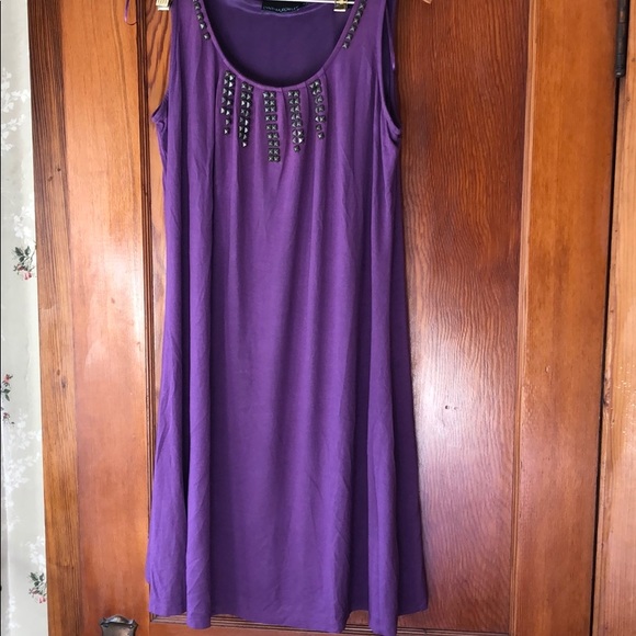 Beach dress/cover up - Picture 1 of 4